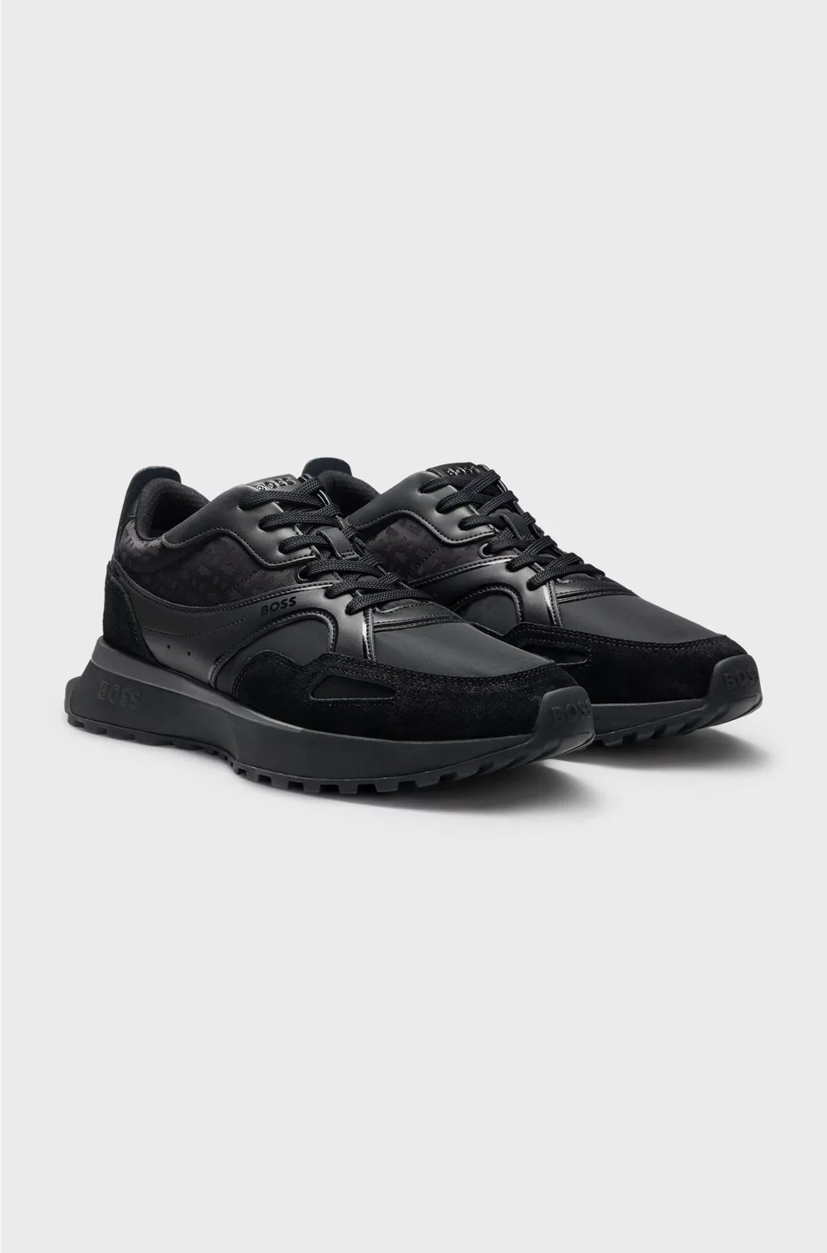 MIXED-MATERIAL TRAINERS WITH MESH AND LEATHER